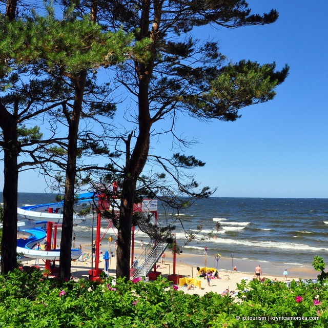 plaża w Krynicy - przyjazne miejsce dla rodzin z dziećmi