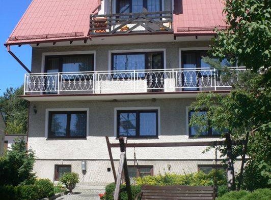 Pensjonat KRYNICZANKA od strony ogrodu