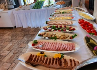 Śniadania w formie stołu szwedzkiego